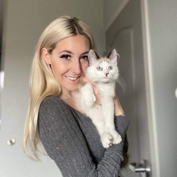 Meet your Posher, Destiny - Picture 1 of 1